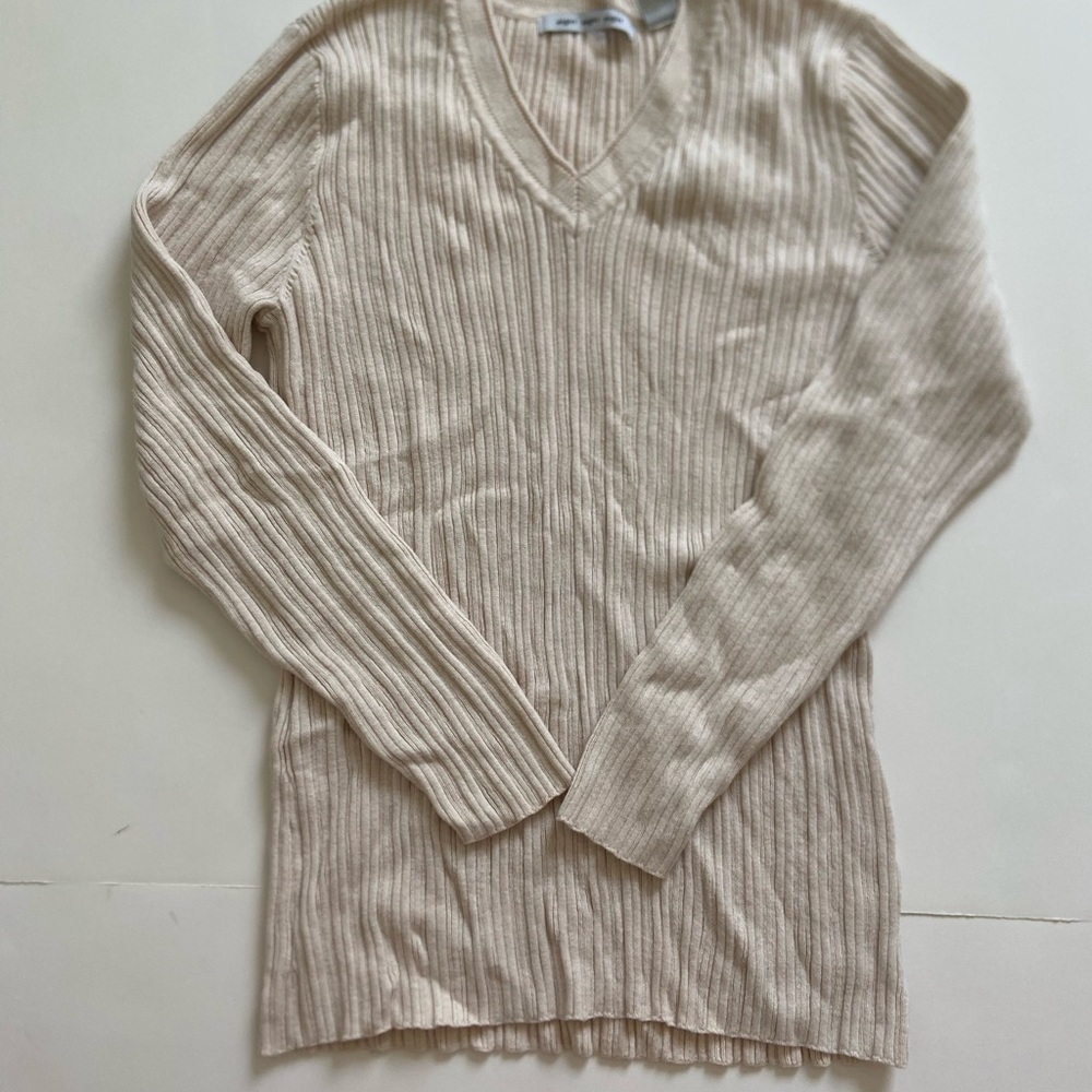 Eight Eight Eight Ribbed V-Neck Cotton Sweater in Cream Ivory Size Large